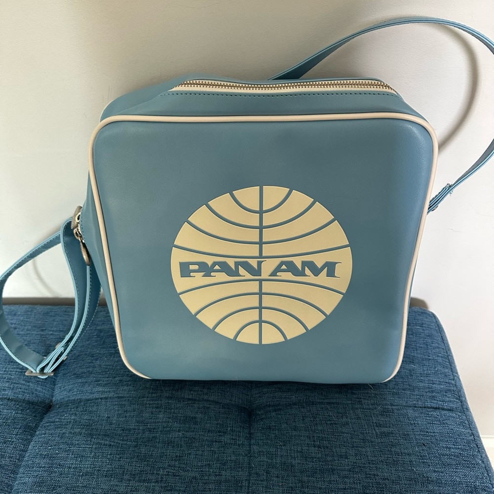Pan Am Innovator Flight Bag